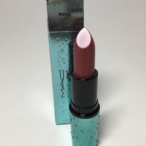 NIB Mac Mystical Alluring Aquatics 100% Cremesheen
